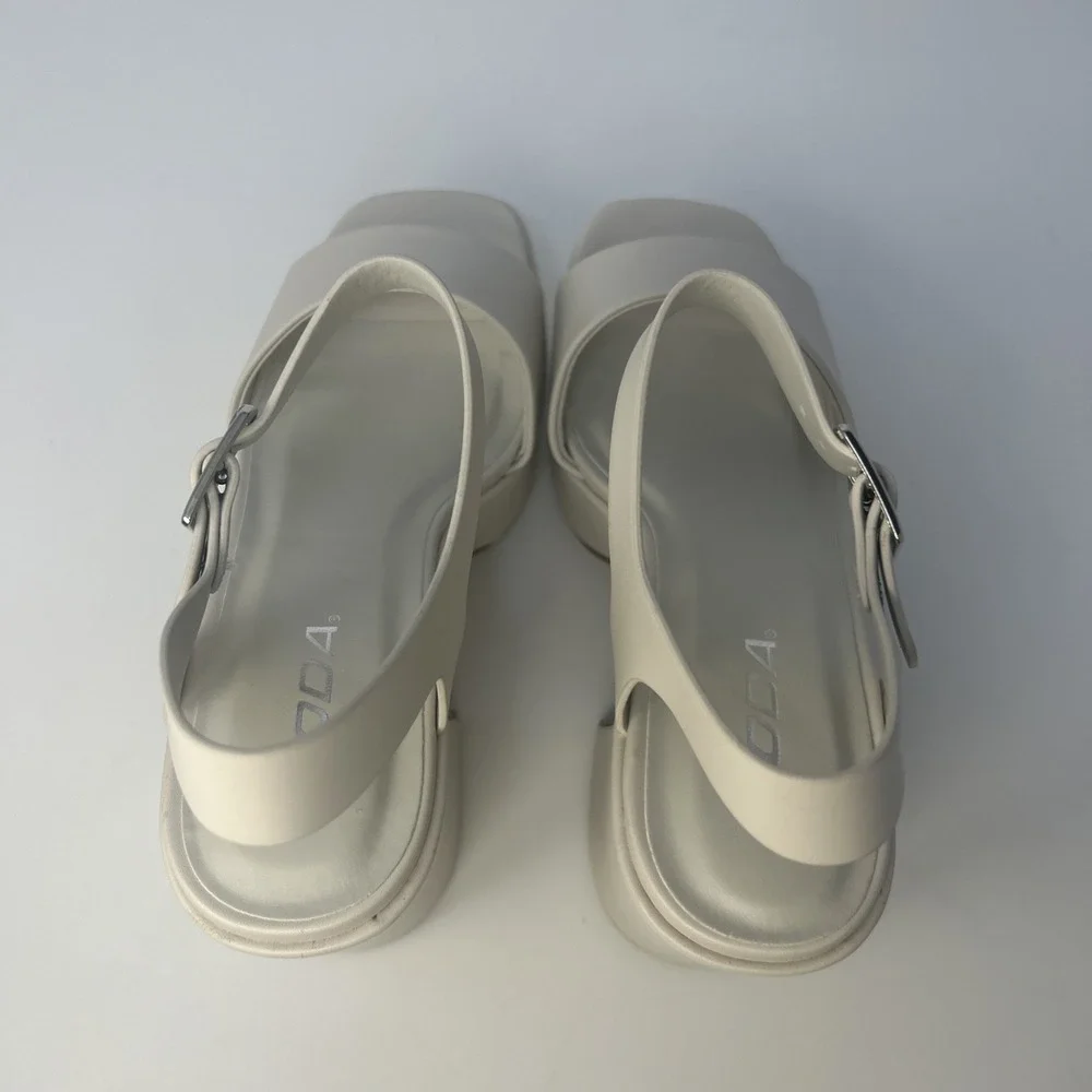 Soda Launch Women's Platform Sandals Square Toe Chunky Heel Off White Size 7 NIB